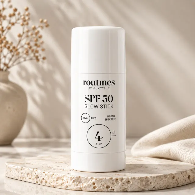 Routines Glow Stick SPF50